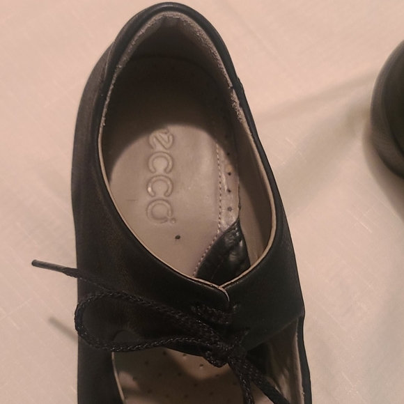 SHOES by ECCO - Picture 2 of 8